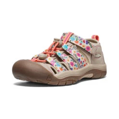 Keen Big Kids' Newport H2 | Safari/Birch -Footique Shop 0a261c5a16b3e25f37f2ff95b5536f257cd3bf20