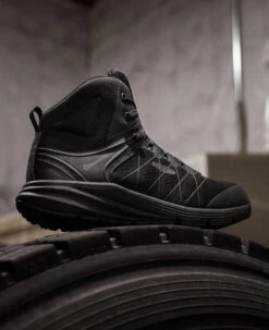 Keen Men's Vista Energy Mid (Carbon-Fiber Toe) | Black/Raven -Footique Shop 1024592 PDP LeftImage