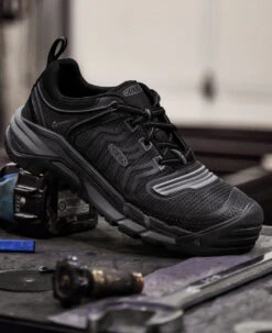 Keen Men's Kansas City (Carbon-Fiber Toe) | Black/Gun Metal -Footique Shop 1025577 PDP LeftImage