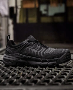 Keen Men's Kansas City (Carbon-Fiber Toe) | Black/Gun Metal -Footique Shop 1025577 PDP RightImage