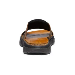 Keen Men's Daytona II Slide | Bison/Black -Footique Shop 27ea2e3c8c65b05c74f7c95a5ffe6e8fbac4e5af