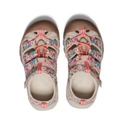 Keen Big Kids' Newport H2 | Safari/Birch -Footique Shop 3b19751a672a39514869f46071970eae067ae39b