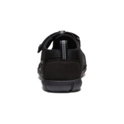 Keen Big Kids' Seacamp II CNX | Black/Grey -Footique Shop 40e7d6d4805cffcbff332d9af6e9522b3e0bd06f