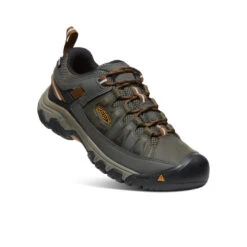 Keen Men's Targhee III Waterproof | Black Olive/Golden Brown -Footique Shop 7a7b22cf051843ab60b78e3459eab6c5ce90d956