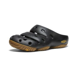 Keen Men's Yogui Clog | Black -Footique Shop 94bd866055f181bafa6959118ca105c5b0a07435