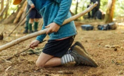 Keen Big Kids' Targhee Sport Vent Shoe | Magnet/Scarlet Ibis -Footique Shop BigKidsTargheeSportLifestylePDPDoublewide