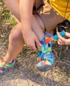 Keen Little Kids' Seacamp II CNX | Flint Stone/Ocean Wave -Footique Shop KidsBigLittleSeacampLifestyleRightSingle d7cf65ca 72bc 45ae aa87 7741f29c3adb