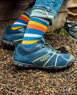 Keen Big Kids' Chandler 2 CNX Sneaker | Black Iris/Evening Primrose -Footique Shop KidsChandler2Lifestyle3 5d37f2ee 615b 44aa 8ce3 a83ef70cde85