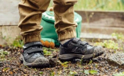 Keen Big Kids' Speed Hound | Black/Camo 13 Keen Big Kids' Speed Hound | Black/Camo -Footique Shop KidsSpeedHoundPDPLifestyle1Kids1026194