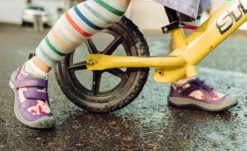 Keen Big Kids' Speed Hound | Tillandsia Purple/Multi -Footique Shop KidsSpeedHoundPDPLifestyle1Kids1026214