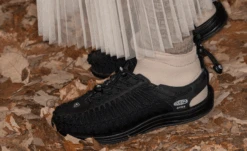 Keen Women's UNEEK High Top X HYKE | HYKE Timberwolf -Footique Shop Lifestyle1Womens 1027976