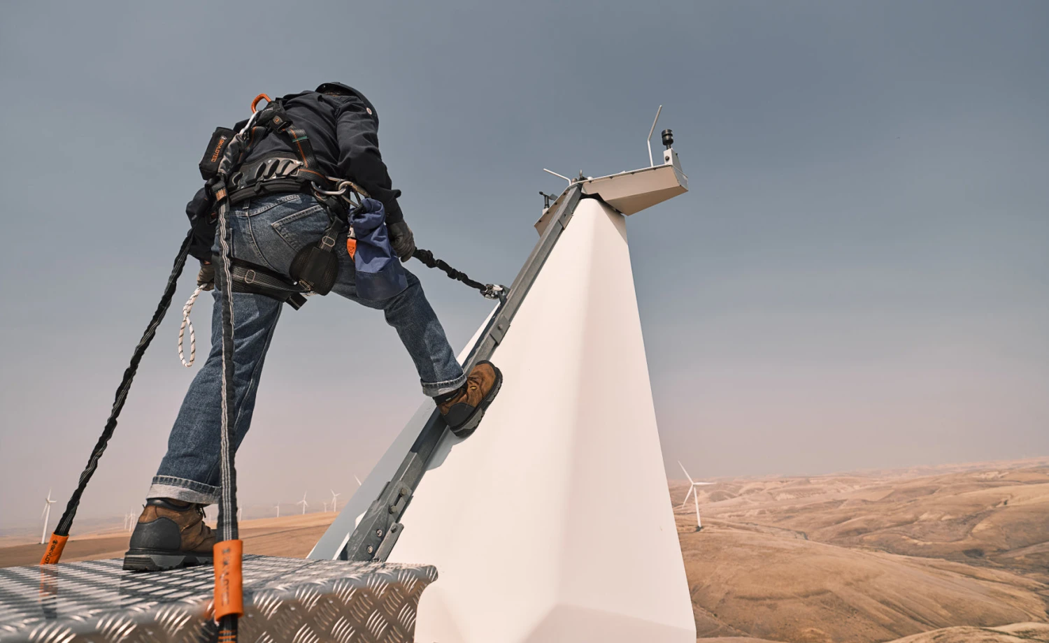 Keen Men's Camden 6" Waterproof Boot (Carbon-Fiber Toe) | Leather Brown/Black 9 Keen Men's Camden 6" Waterproof Boot (Carbon-Fiber Toe) | Leather Brown/Black - Image 7