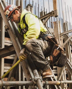 Keen Men's Cincinnati 6" Waterproof Boot (Soft Toe) | Belgian/Sandshell 16 Keen Men's Cincinnati 6" Waterproof Boot (Soft Toe) | Belgian/Sandshell -Footique Shop SDD 505 PDP Cincinnati 1023223 Right Image