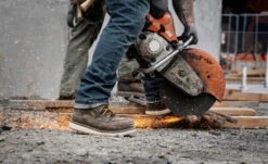 Keen Men's Cincinnati 6" Waterproof Boot (Carbon-Fiber Toe) | Dark Chocolate/Sandshell -Footique Shop SDD 505 PDP Cincinnati 1026885 Top Image