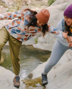 Keen Women's Circadia Waterproof Shoe | Syrup/North Atlantic -Footique Shop WCircadia WideLifestylePDPSingleRight 662321e6 59e5 46be 94de 70ab8830876a