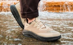 Keen Men's WK400 Waterproof Walking Shoe | Timberwolf/Black -Footique Shop WK400WaterproofPDPLifestyle1