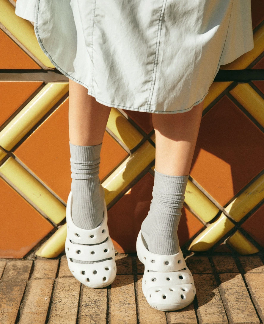 Keen Women's Yogui Clog | Star White/Vapor 9 Keen Women's Yogui Clog | Star White/Vapor - Image 7