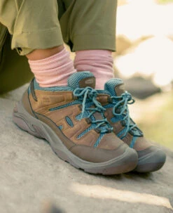 Keen Women's Circadia Vent Shoe | Syrup/Boysenberry 15 Keen Women's Circadia Vent Shoe | Syrup/Boysenberry -Footique Shop W Circadia Vent LifestylePDPSingleRIght 0267dc9f f38e 4bc1 8af0 4a70de1fd79c